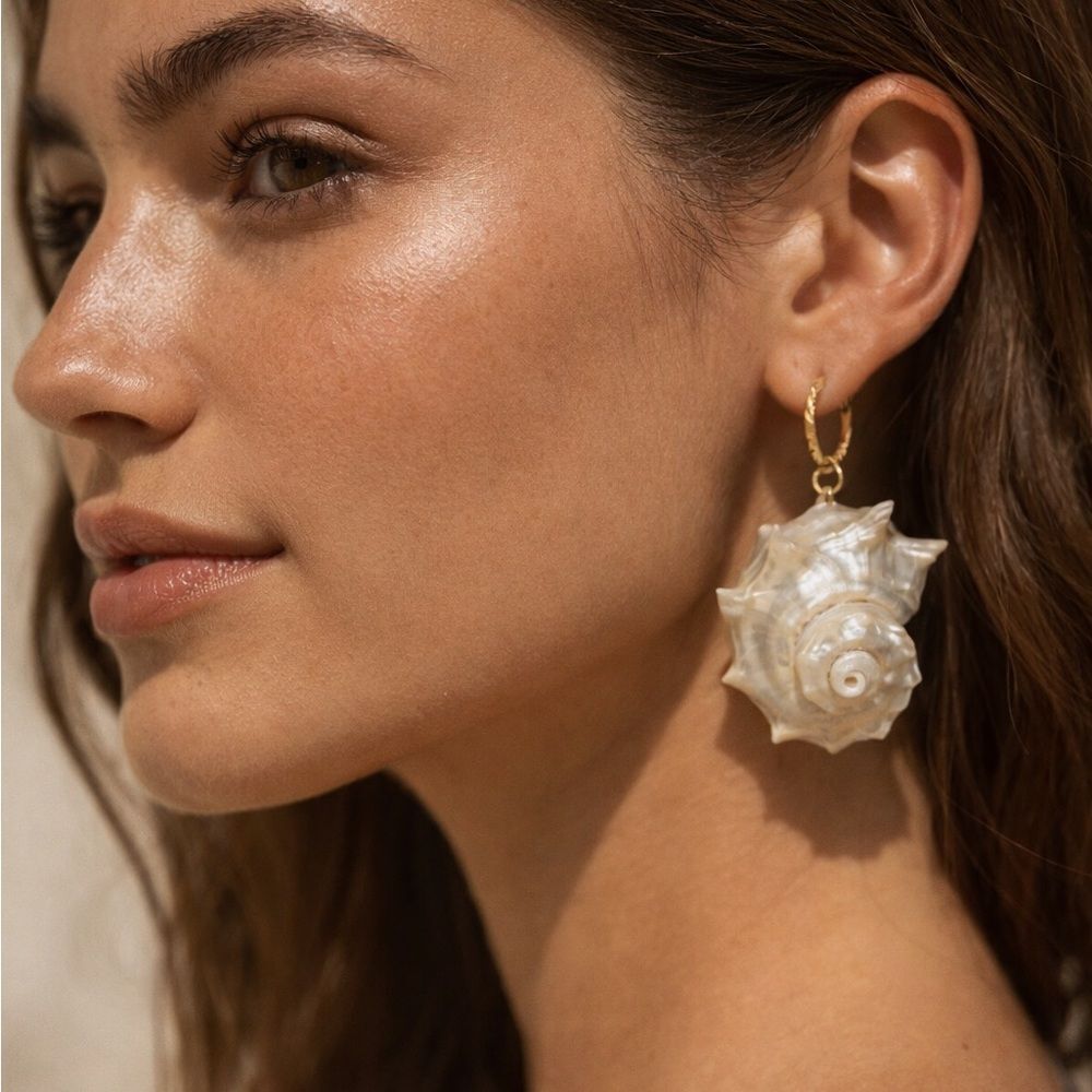 Elegant Shell Earrings R299